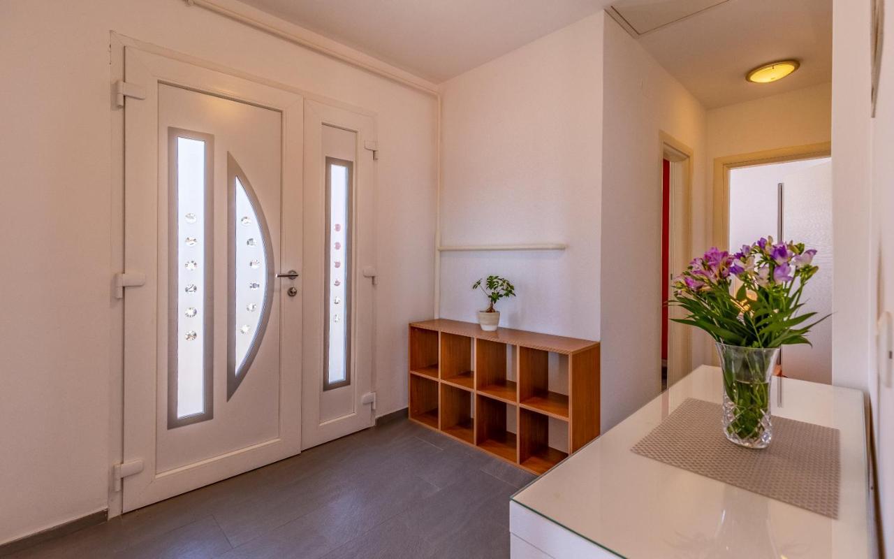 Apartment Green Pula, Family Friendly, Comfortable, Free Parking And Wifi المظهر الخارجي الصورة