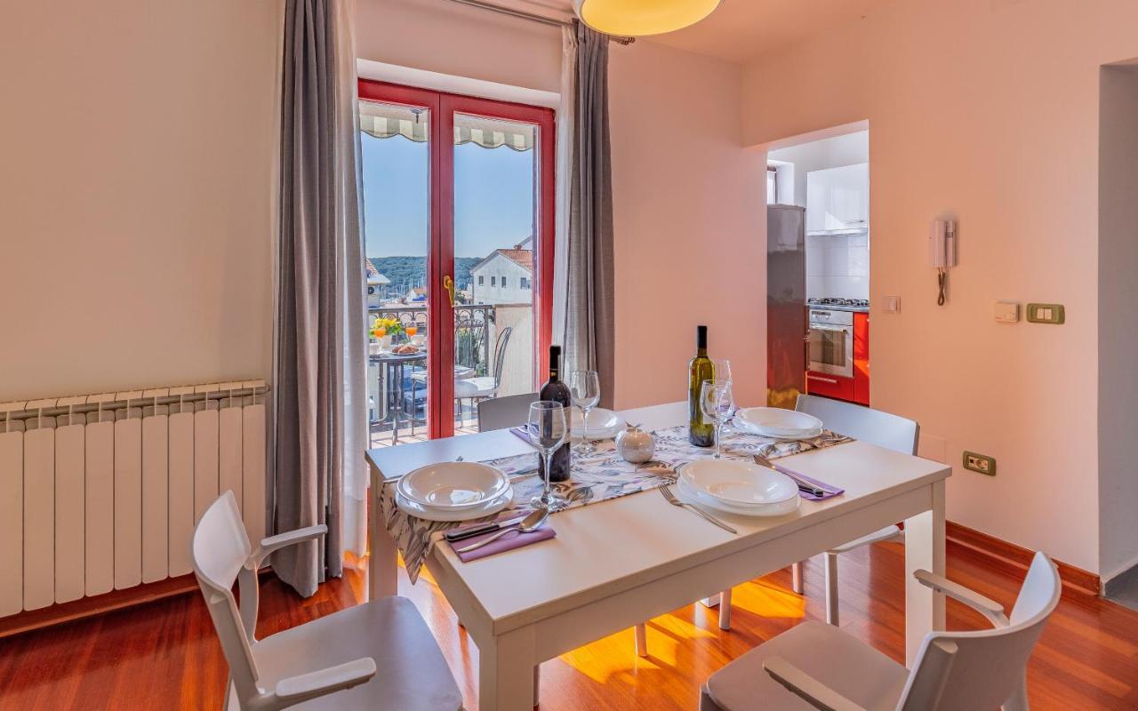 Apartment Green Pula, Family Friendly, Comfortable, Free Parking And Wifi المظهر الخارجي الصورة