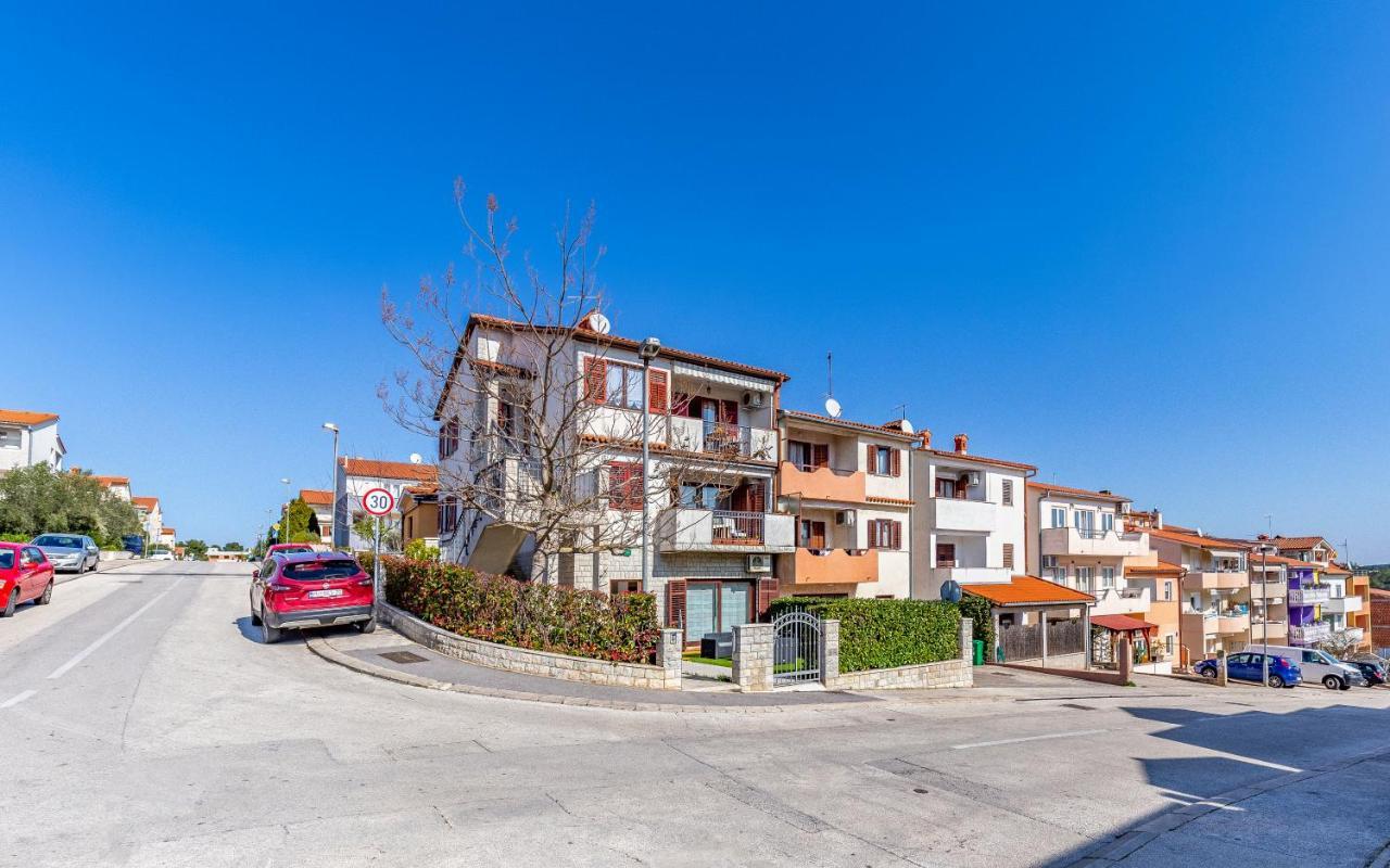 Apartment Green Pula, Family Friendly, Comfortable, Free Parking And Wifi المظهر الخارجي الصورة